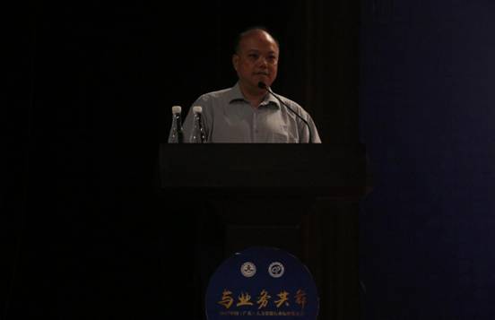 第五张:吕琦元教授
